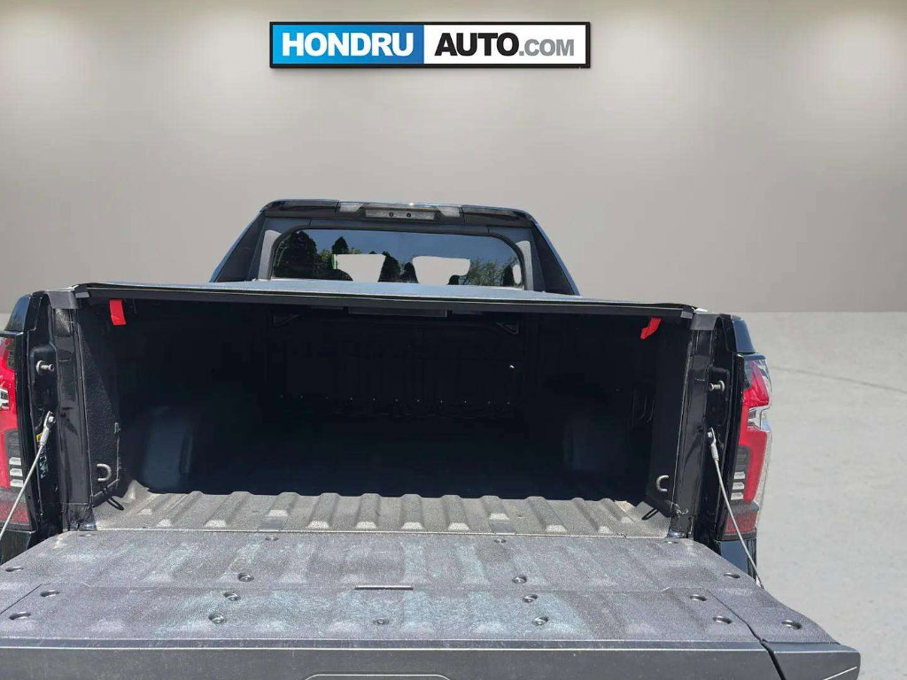 Used 2024 Chevrolet Silverado EV RST AWD/4WD image 9