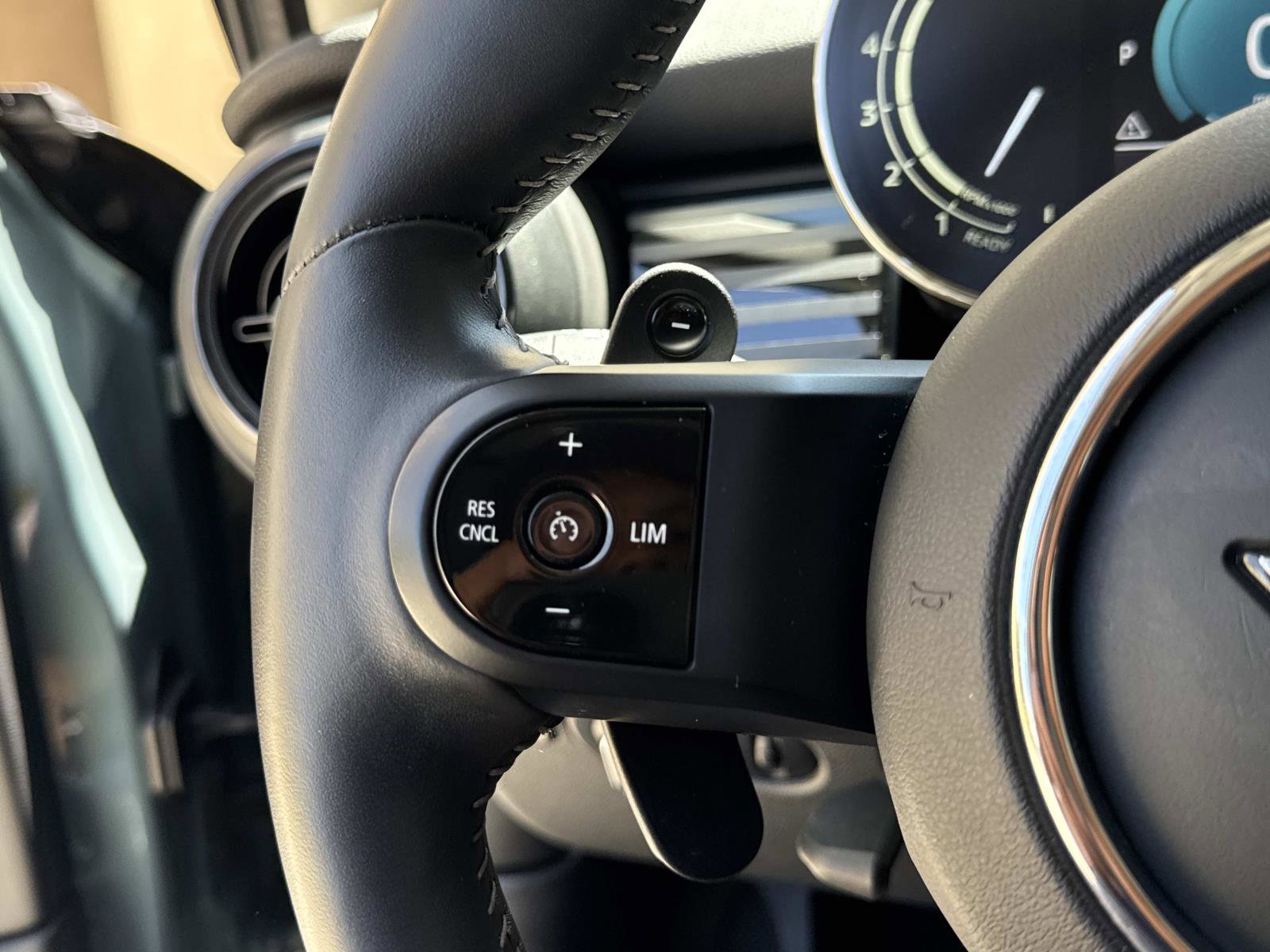Certified 2023 MINI Cooper S w/ Multitone Edition FWD image 15