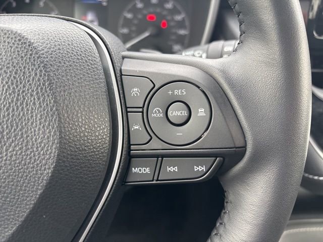 Certified 2025 Toyota Corolla SE image 25