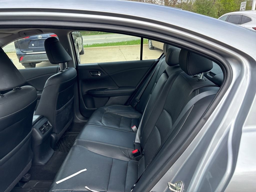 Used 2017 Honda Accord EX-L image 20