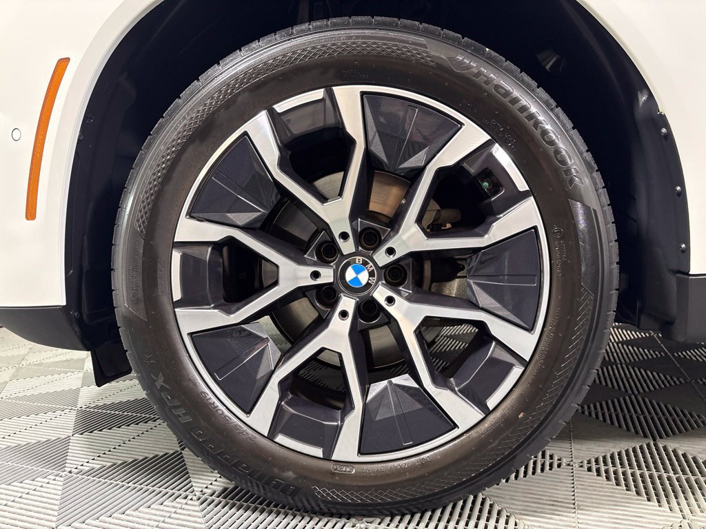 Certified 2025 BMW X3 xDrive30i w/ Premium Package AWD/4WD image 8