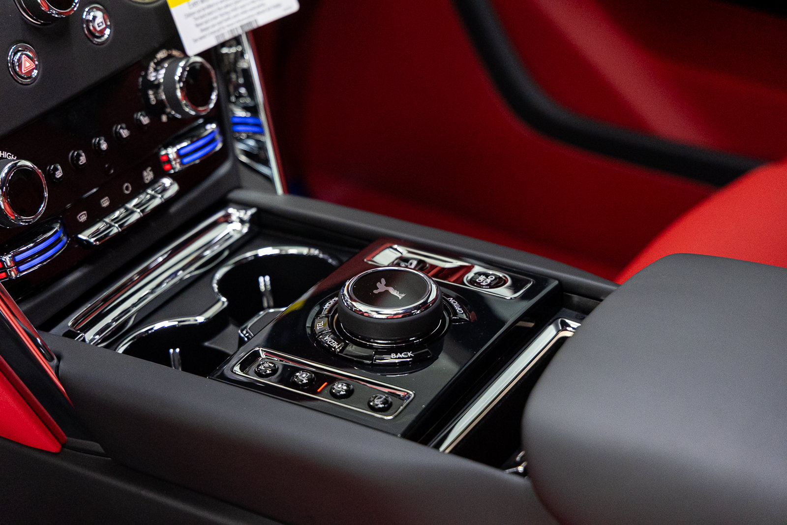 New 2026 Rolls-Royce Cullinan AWD/4WD image 38