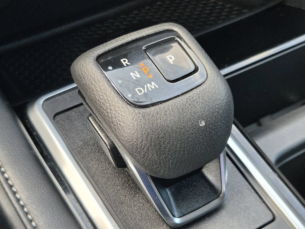 Used 2025 Nissan Pathfinder SL FWD image 20