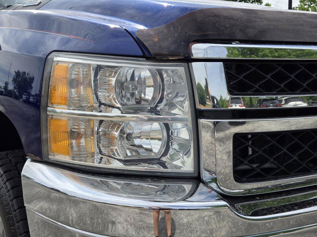 Used 2014 Chevrolet Silverado 2500 LTZ w/ LTZ Plus Package AWD/4WD image 3
