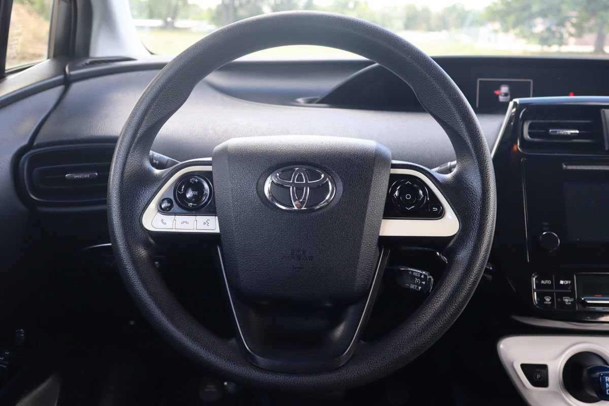Used 2016 Toyota Prius Two FWD image 18