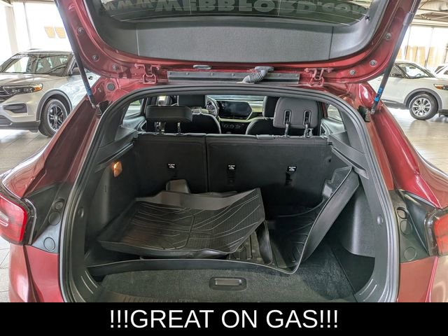 Used 2024 Chevrolet Trax RS image 17