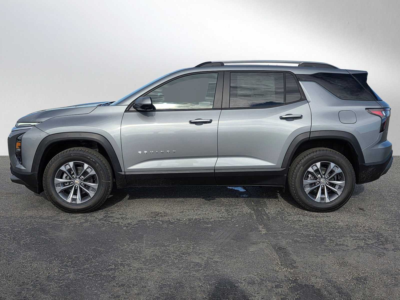 New 2026 Chevrolet Equinox LT w/ Safety and Technology Package AWD/4WD image 6