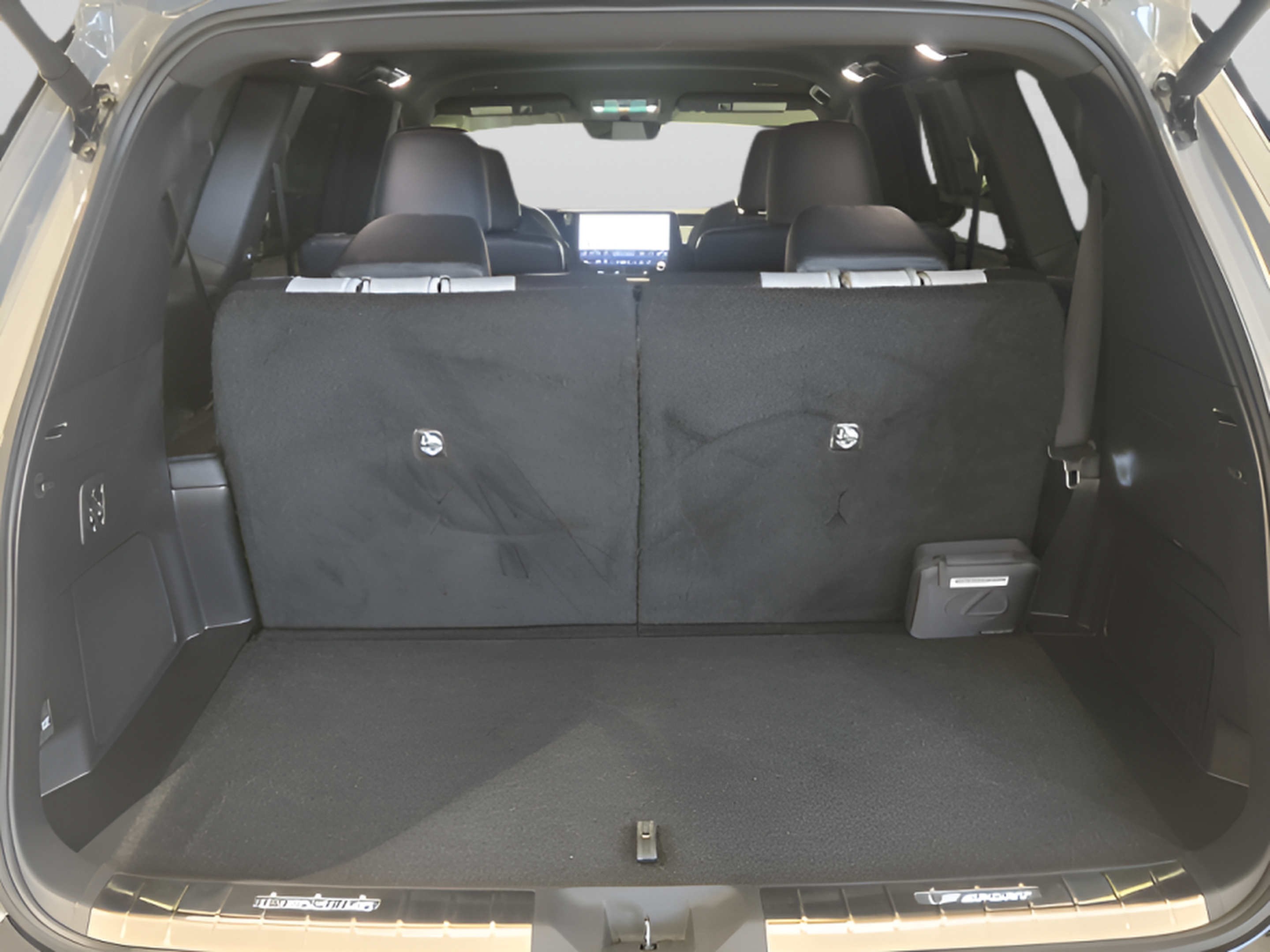 New 2026 Lexus TX 500h AWD image 28