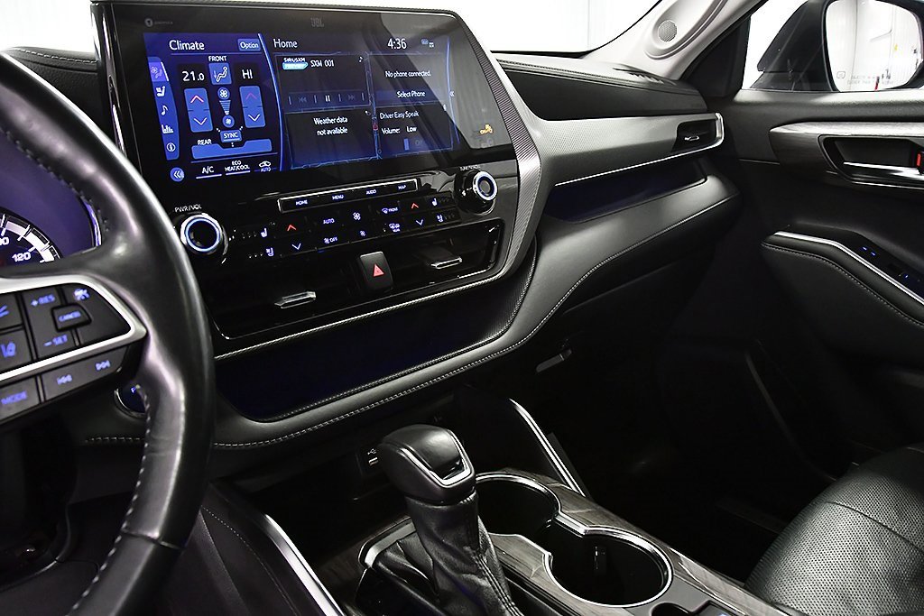 Used 2022 Toyota Highlander Platinum image 22