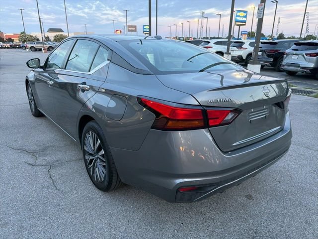 Used 2023 Nissan Altima 2.5 SV FWD image 5