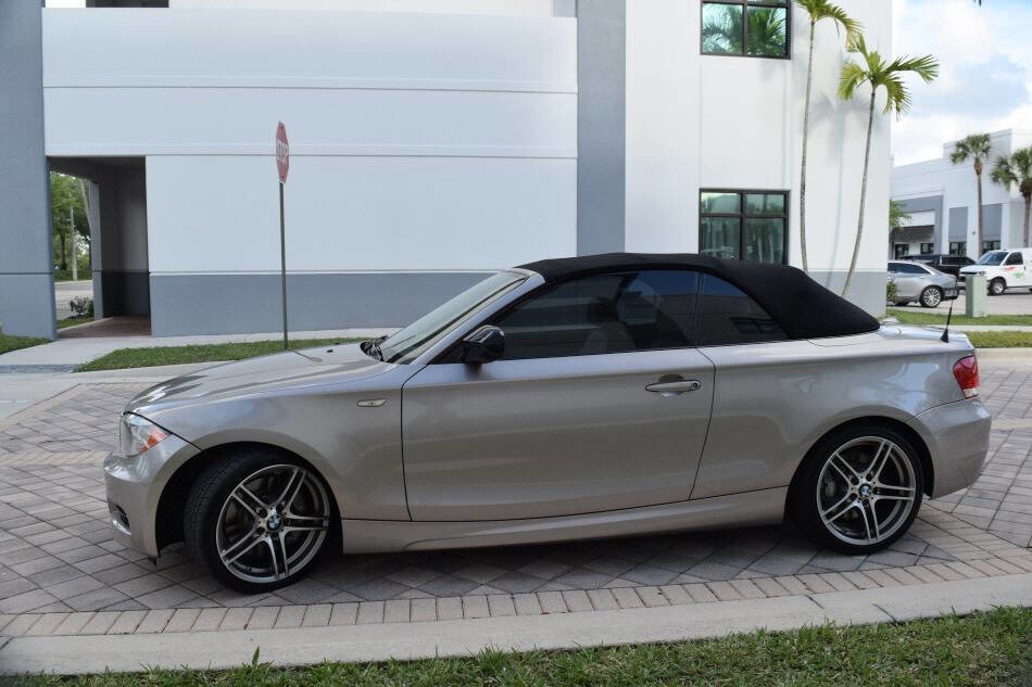 Used 2013 BMW 135is Convertible image 4