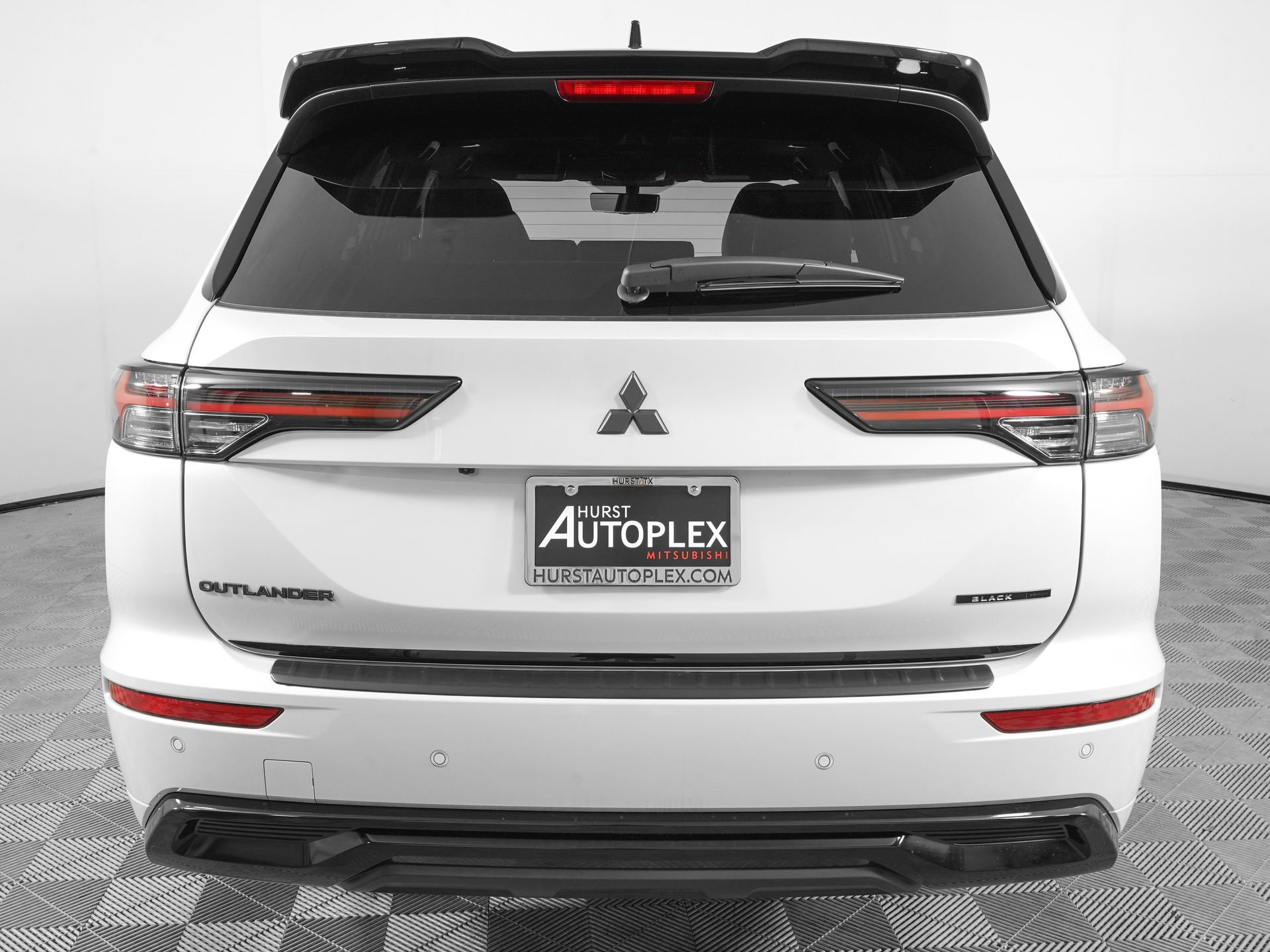 New 2026 Mitsubishi Outlander SEL Black Edition FWD image 3