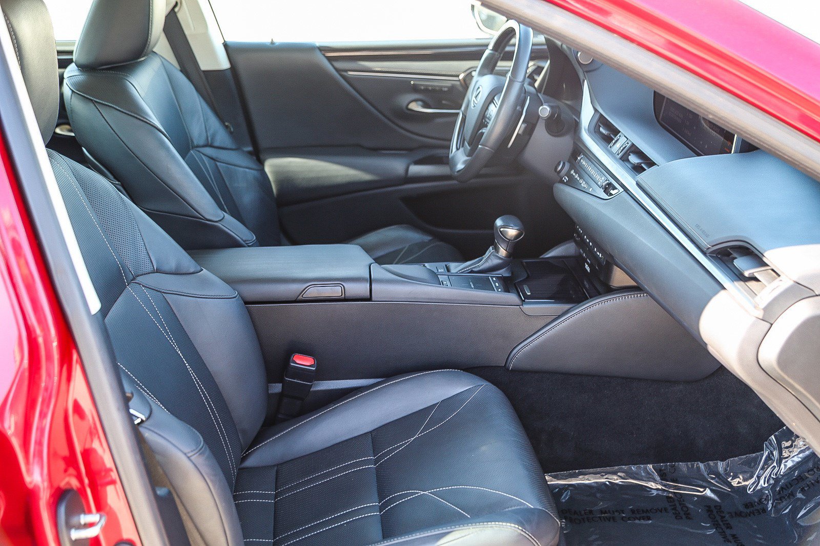 Used 2019 Lexus ES 350 Ultra Luxury w/ Accessory Package 2 FWD image 16