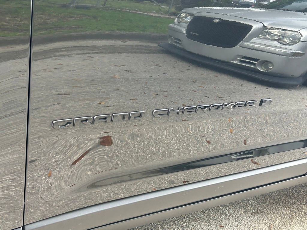 Used 2024 Jeep Grand Cherokee Limited w/ Black Appearance Package image 31