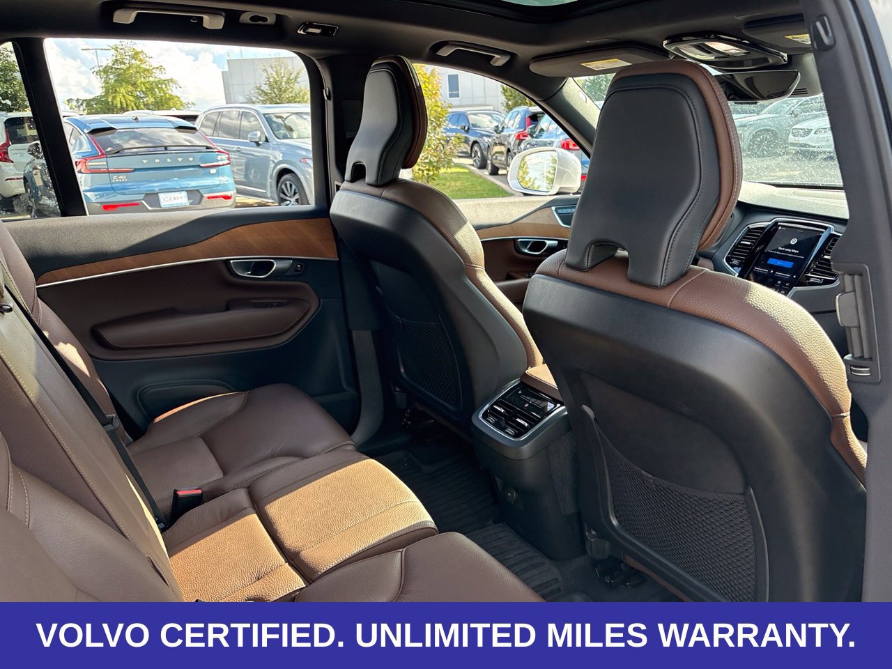 Certified 2024 Volvo XC90 B5 Plus w/ Protection Package Premier AWD/4WD image 16