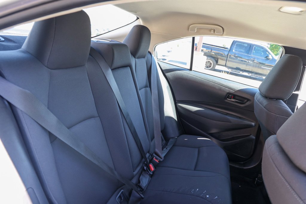 Used 2025 Toyota Corolla LE FWD image 18
