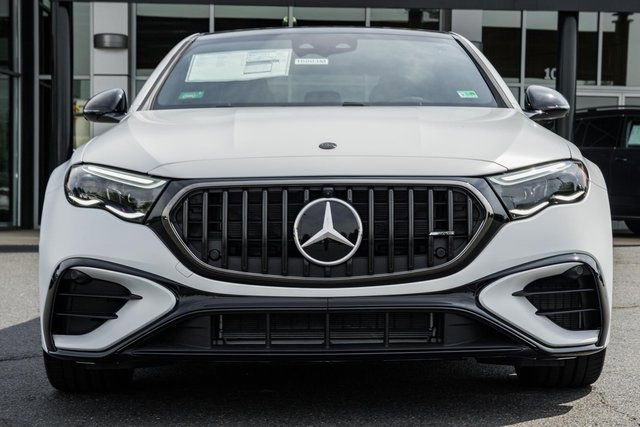 New 2026 Mercedes-Benz E 53 AMG e 4MATIC Sedan image 2