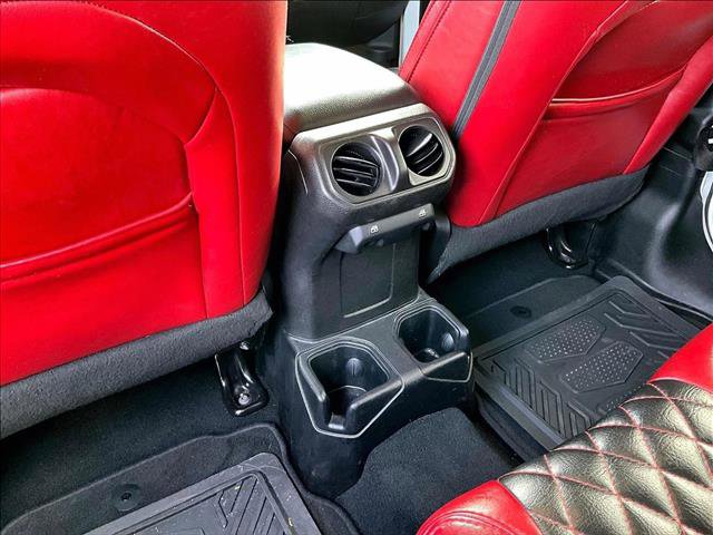 Used 2019 Jeep Wrangler Unlimited Sport S image 25