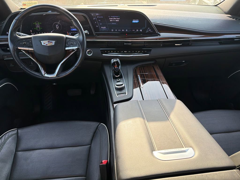 Used 2023 Cadillac Escalade Premium Luxury RWD image 23