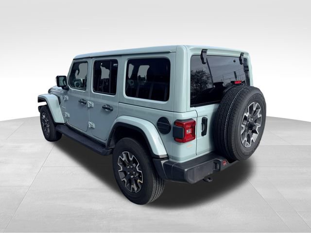 Used 2024 Jeep Wrangler Sahara w/ Technology Group image 7