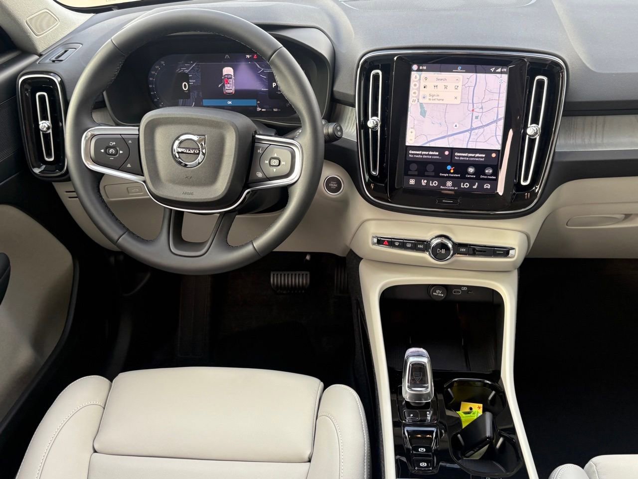 New 2026 Volvo XC40 B5 Plus w/ Protection Package Premier AWD/4WD image 8