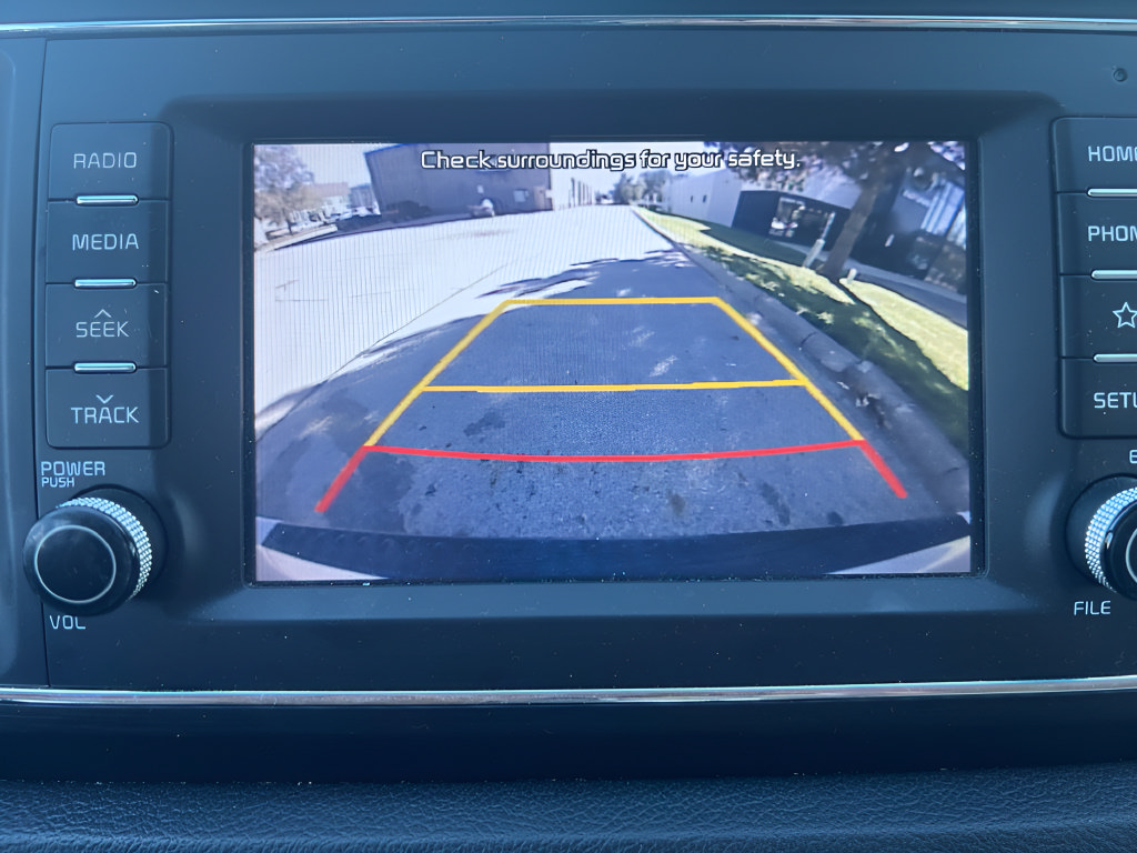 Used 2019 Kia Sedona LX FWD image 24