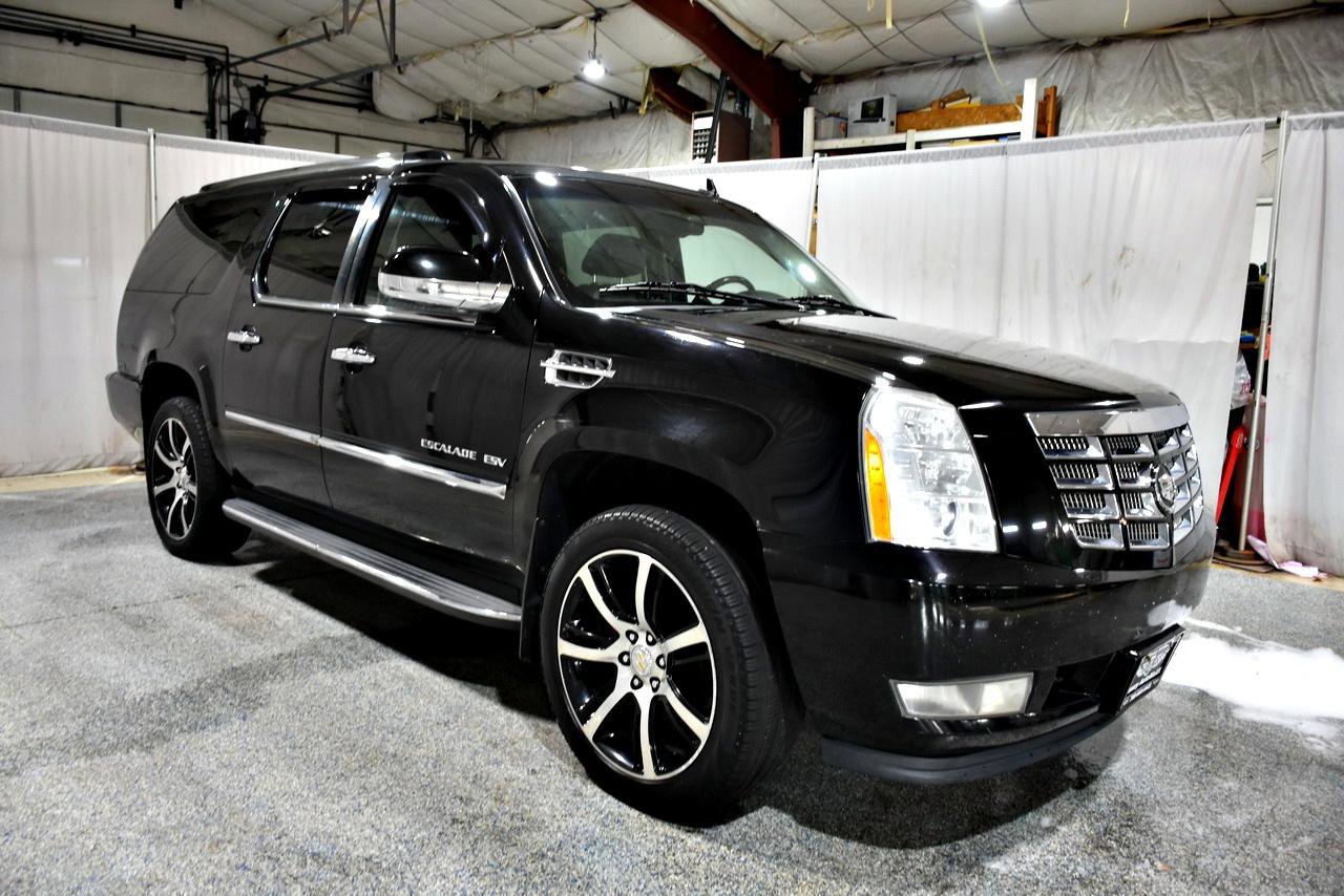 Used 2011 Cadillac Escalade ESV Luxury image 7