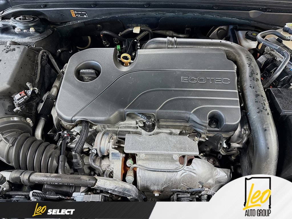 Used 2021 Chevrolet Malibu LT FWD image 29