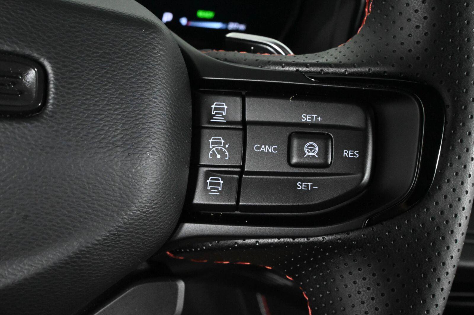 Used 2024 Dodge Charger Daytona R/T w/ Plus Group AWD/4WD image 22