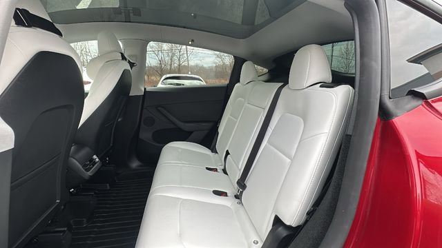 Used 2024 Tesla Model Y Long Range image 22