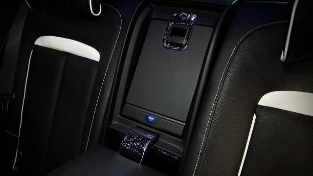 Used 2020 Rolls-Royce Cullinan AWD/4WD image 37
