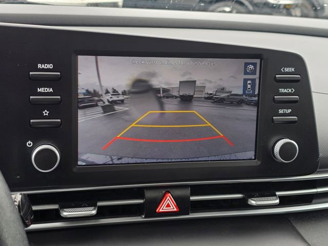 Used 2023 Hyundai Elantra Blue image 26