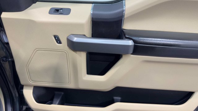 Used 2018 Ford F150 XLT w/ Trailer Tow Package RWD image 14