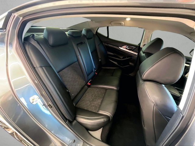 Used 2017 Nissan Maxima SR w/ Midnight Edition FWD image 26
