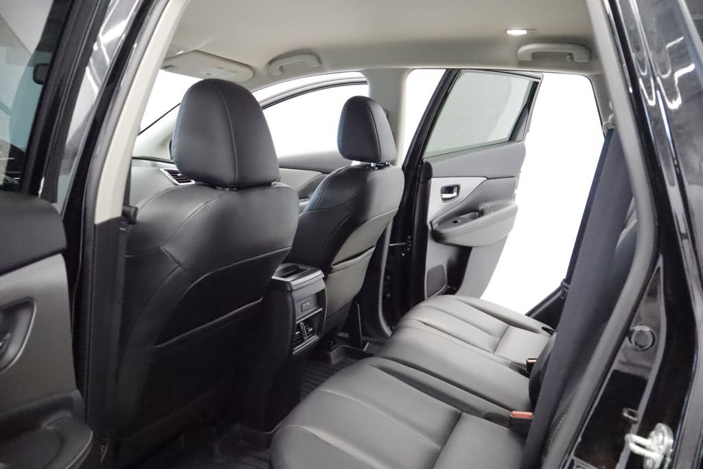 Used 2023 Nissan Murano SV AWD/4WD image 16
