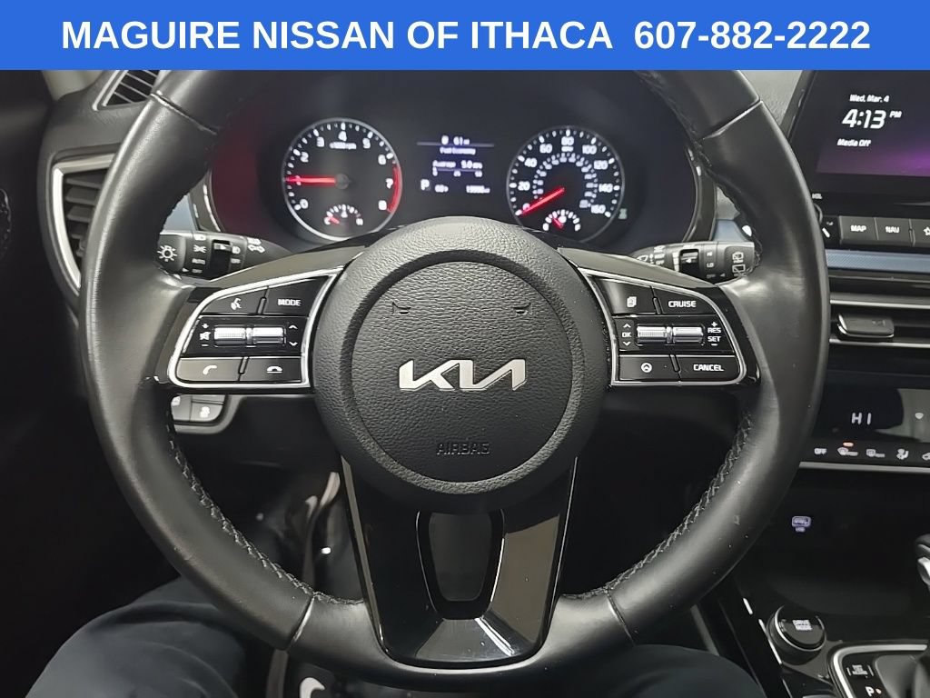 Used 2023 Kia Seltos S w/ Navigation Package AWD/4WD image 18