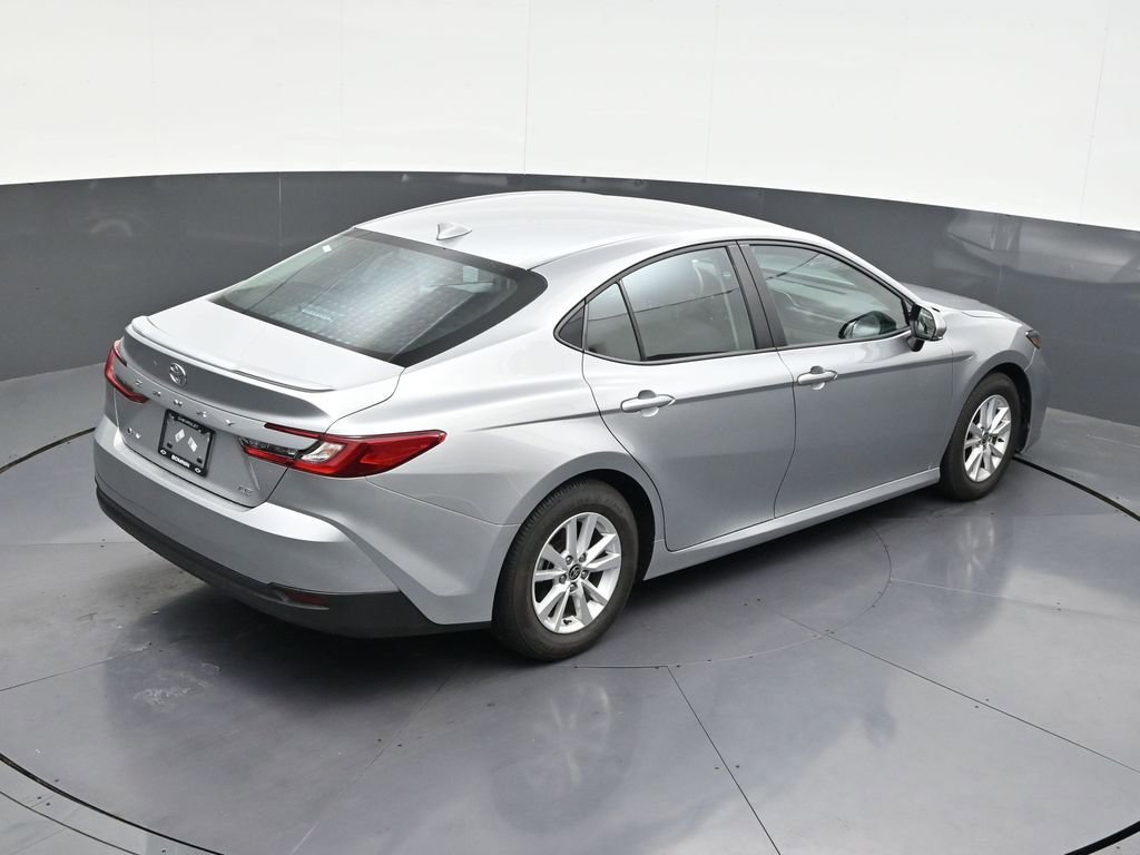 Used 2025 Toyota Camry LE w/ Convenience Package FWD image 19