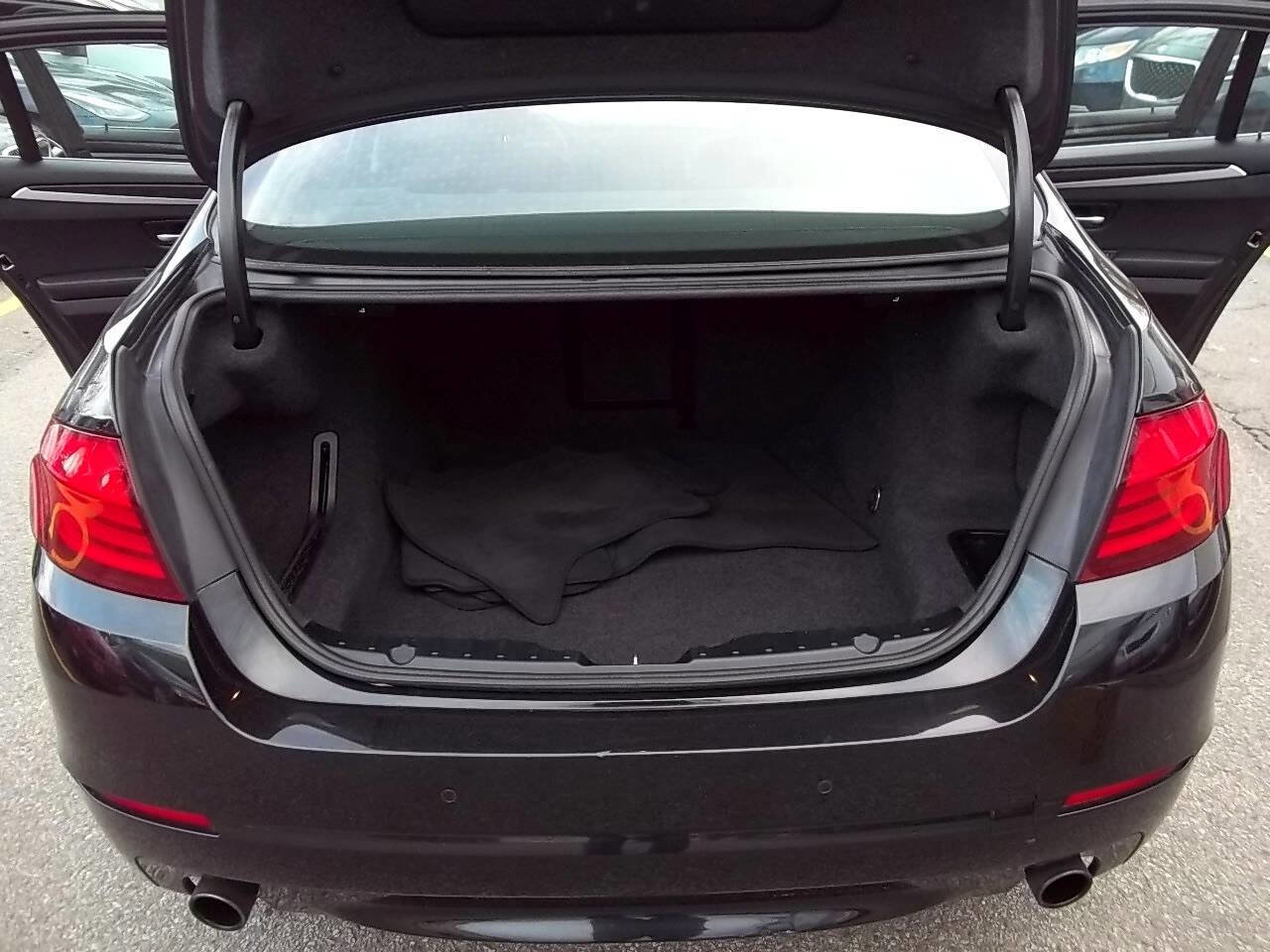 Used 2013 BMW 535i xDrive 535i xDrive AWD 4dr Sedan image 27