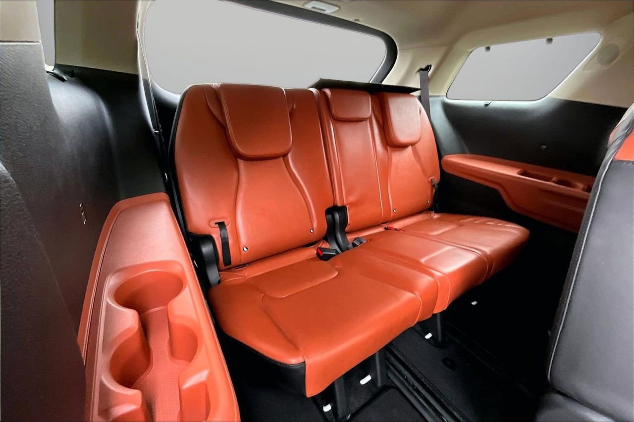 Used 2024 Kia Carnival SX image 25