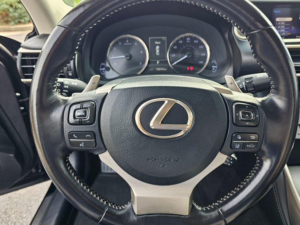 Used 2020 Lexus IS 300 image 18