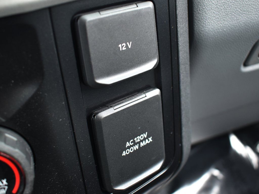 New 2025 Ford F350 XLT image 19