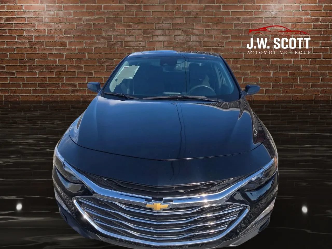 Used 2024 Chevrolet Malibu LT FWD image 2