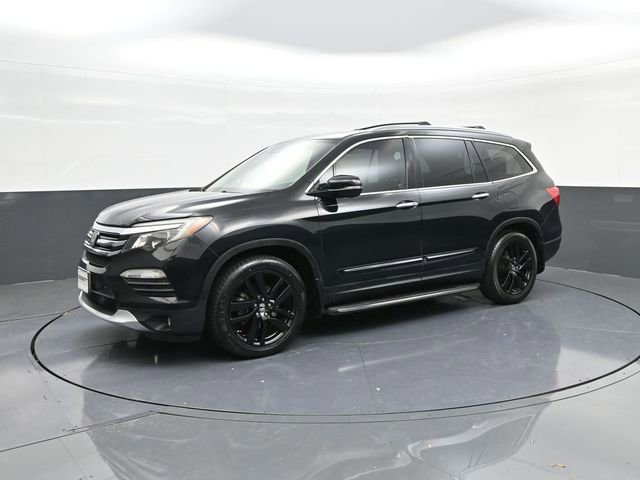 Used 2016 Honda Pilot Touring image 1