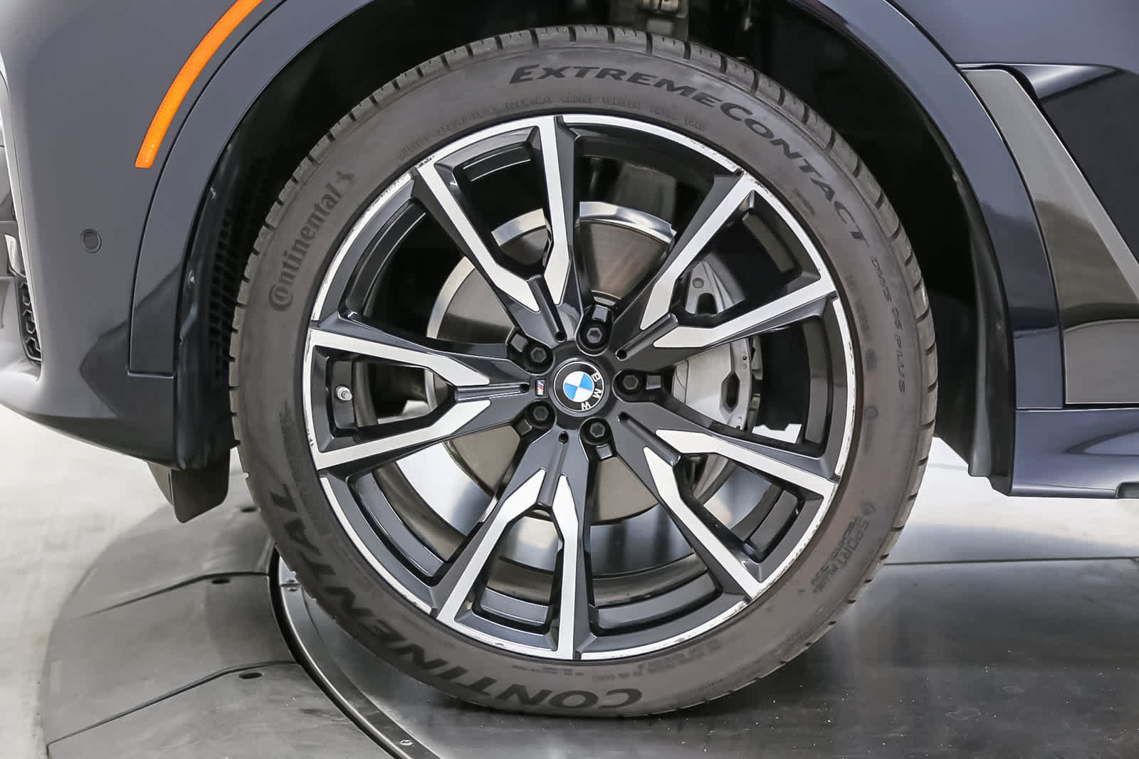 Used 2019 BMW X7 xDrive40i w/ Premium Package AWD/4WD image 15