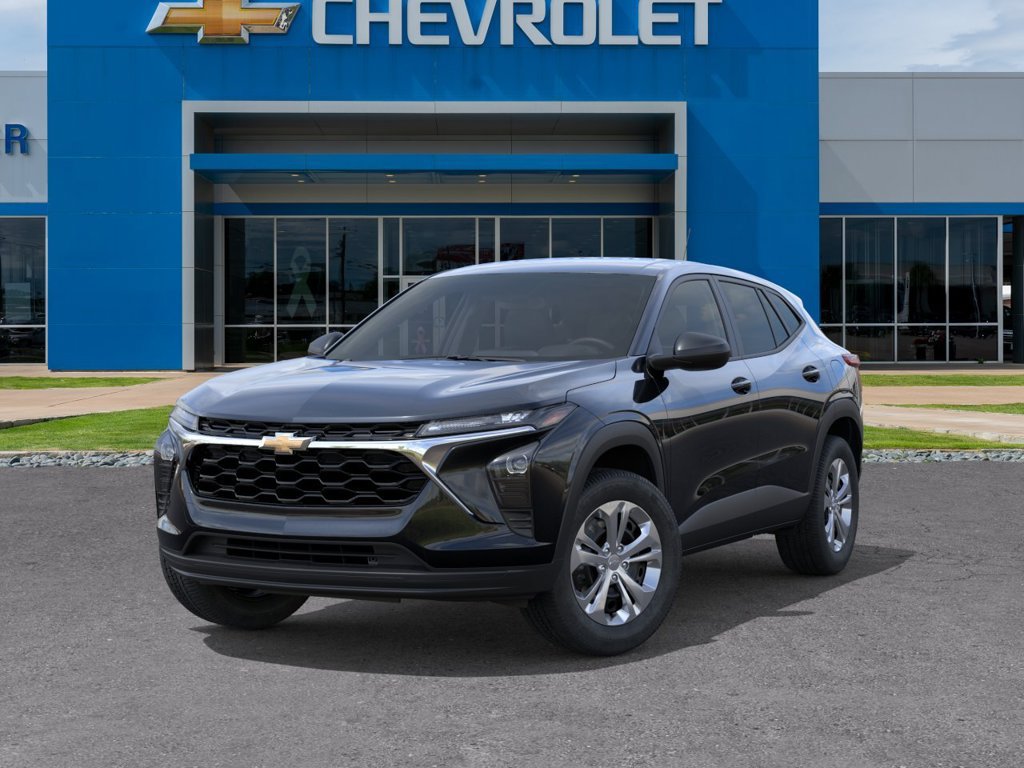 New 2026 Chevrolet Trax LS w/ Driver Confidence Package FWD image 6