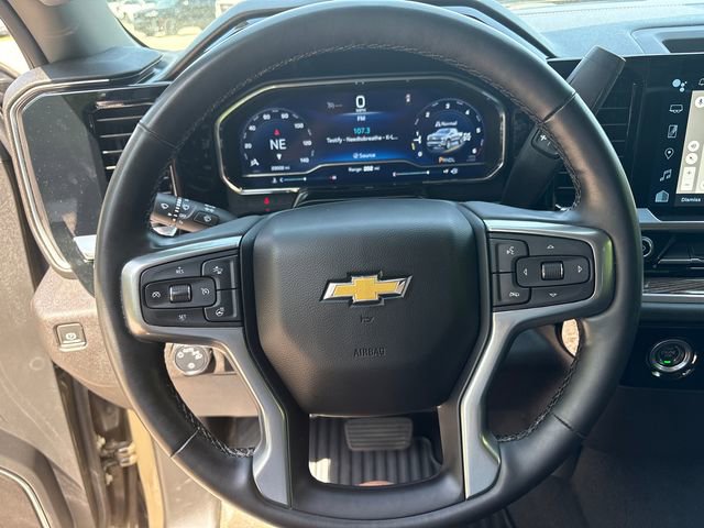 Used 2023 Chevrolet Silverado 1500 LT AWD/4WD image 19