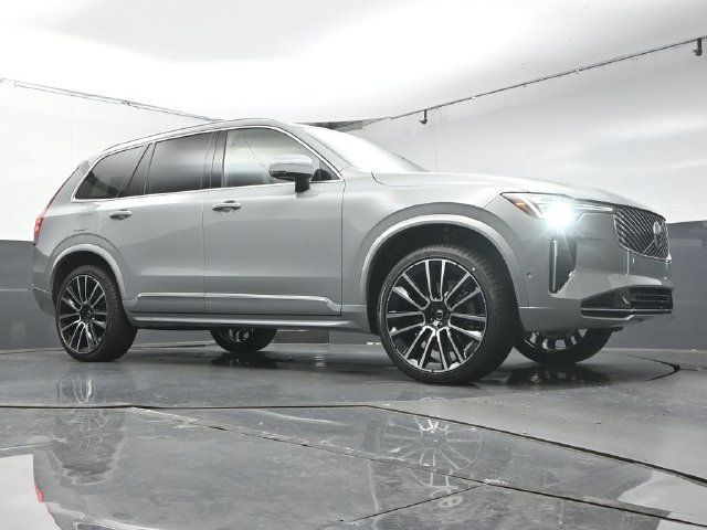 Used 2026 Volvo XC90 B6 Plus w/ Protection Package Premier AWD/4WD image 41