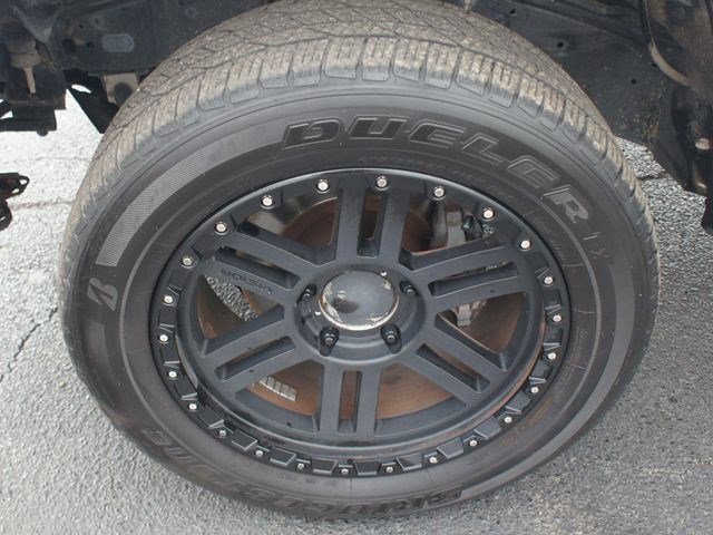 Used 2015 Toyota Tundra SR5 w/ SR5 Upgrade Package image 17