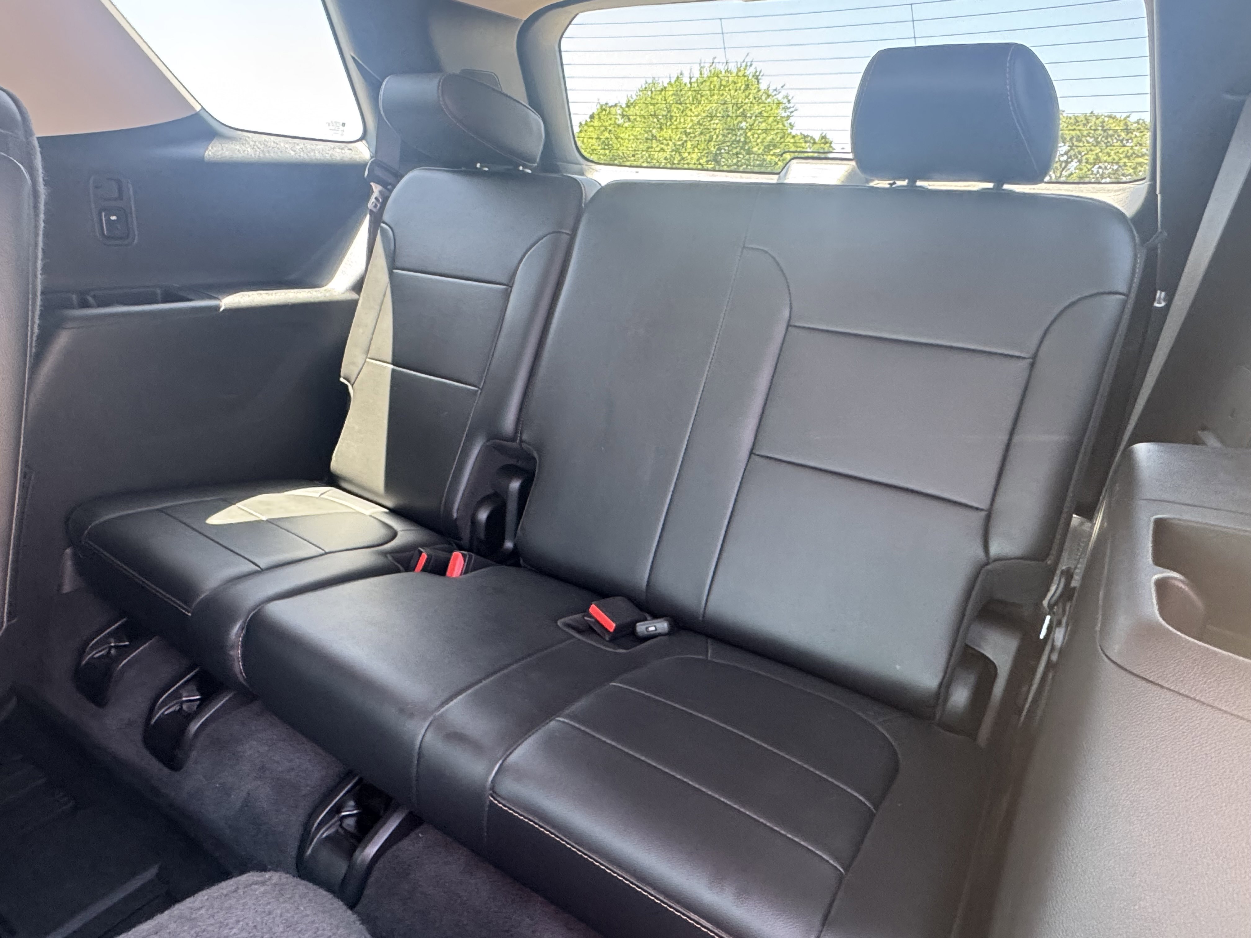 Used 2019 Chevrolet Traverse Premier w/ LPO, Floor Liner Package image 9