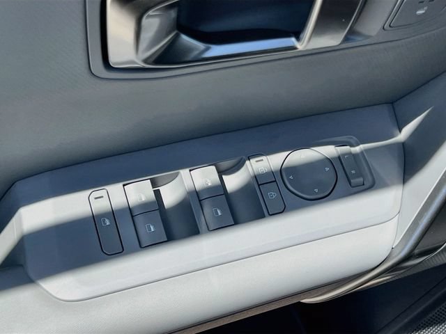 New 2027 Kia Seltos X-Line S w/ X-Line S Premium Package AWD/4WD image 17
